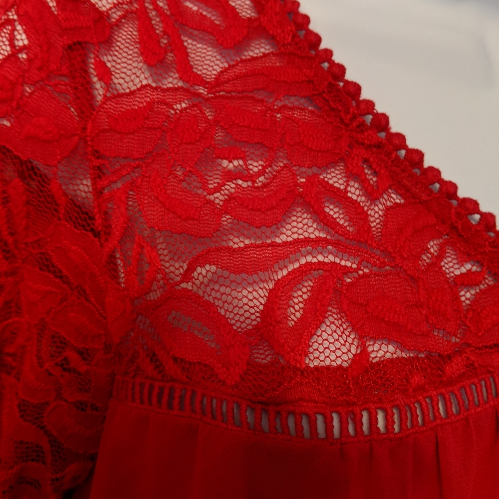 Dress - Picture 2 of 4